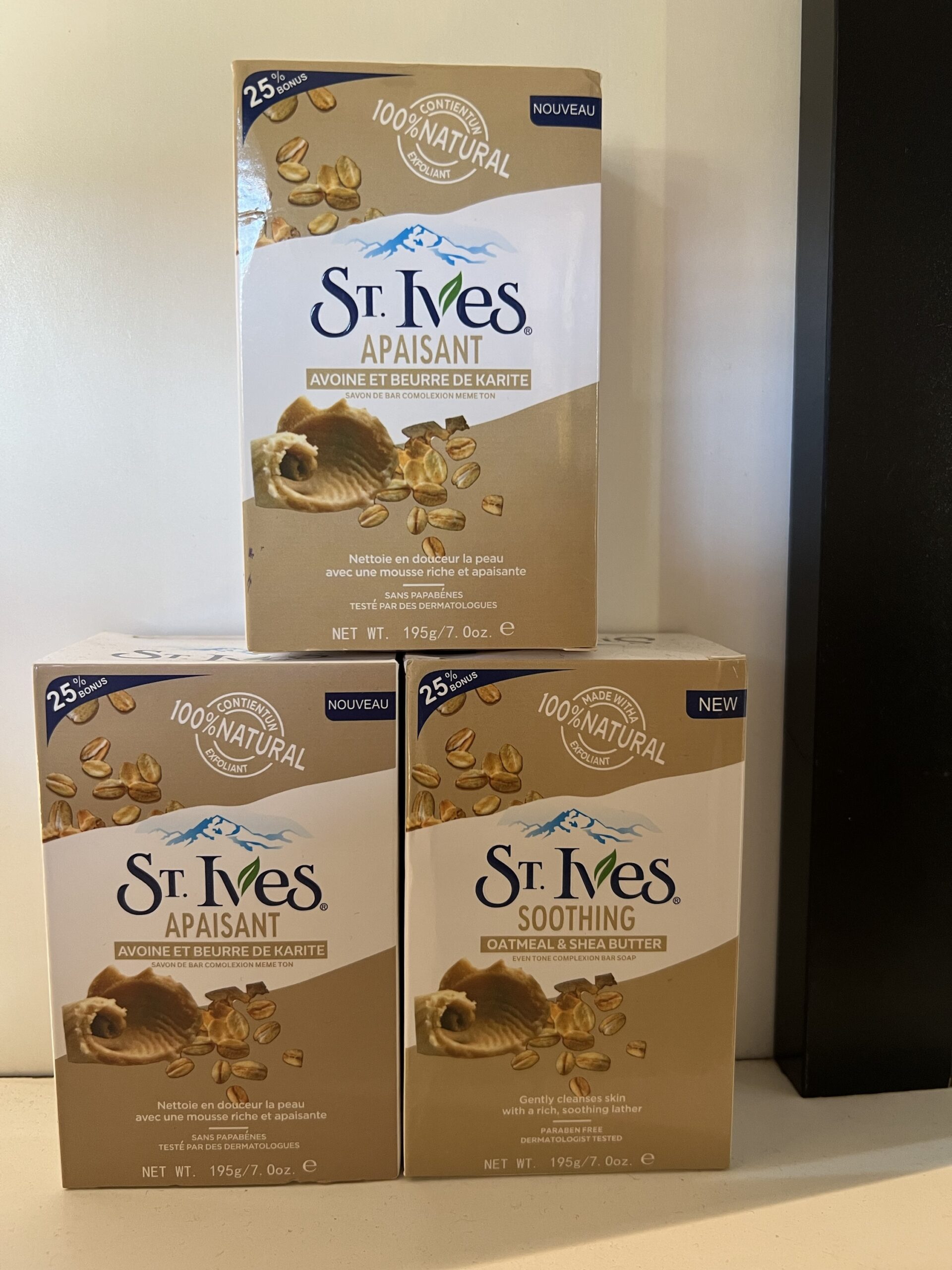 St Ives Soothing Oatmeal & Shea Butter Soap 195g